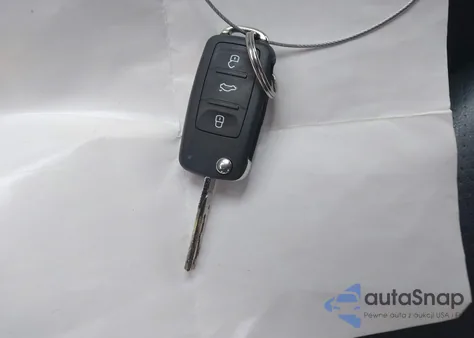 2016 Volkswagen Passat 1.8T Se z USA, uszkodzony, nr VIN 1VWBT7A32GC009922